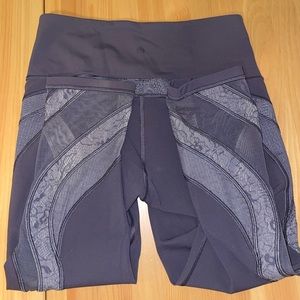 Lululemon lavender crop leggings
